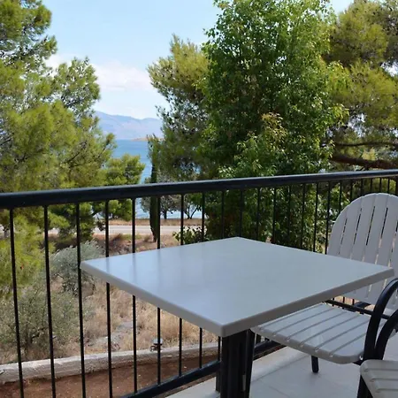 Lägenhetshotell Helen's Appartments 3*